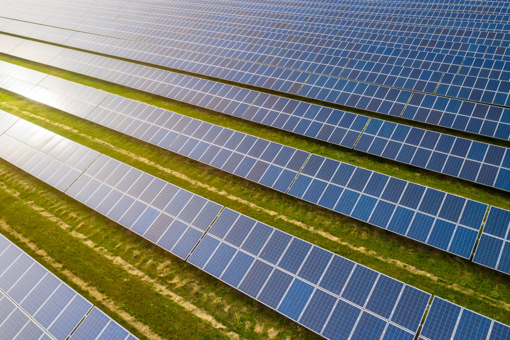 Aide panneaux solaires : les dispositifs de subvention pour une énergie verte et économique