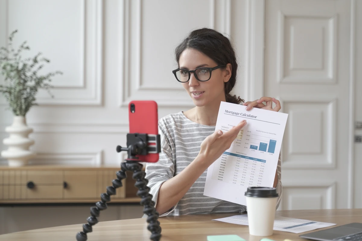 Révolution Numérique dans l'Immobilier : Comment la Tech Redéfinit le Marché